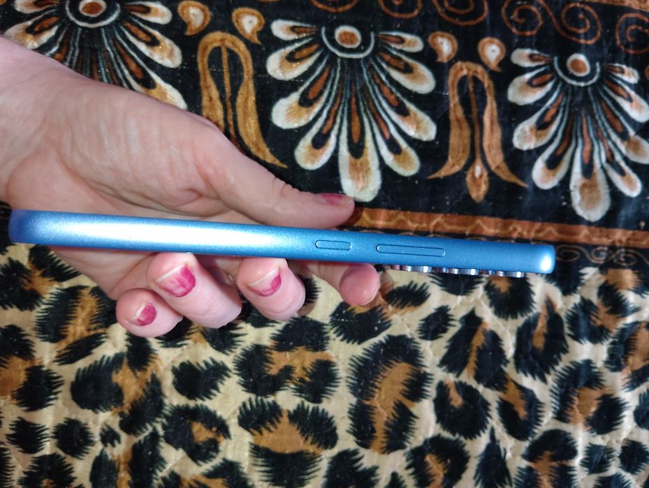 Samsung galaxy a54 128G памяти
