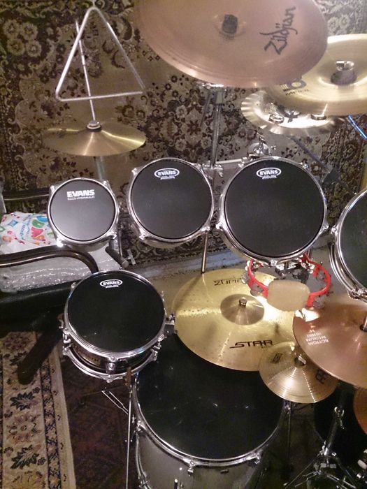 Голям комплект барабани Амати