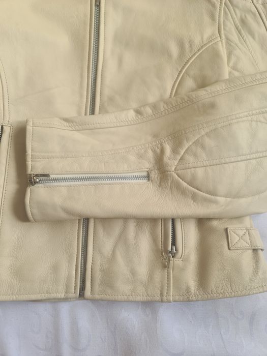 Кожаная женская куртка