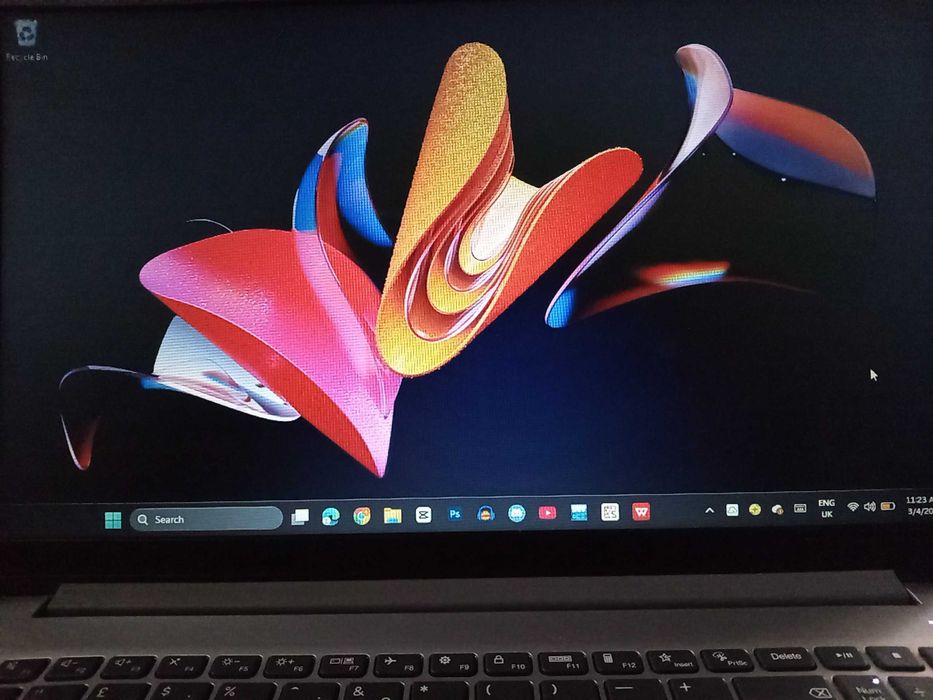 NOUTBUK Super arzon narxda