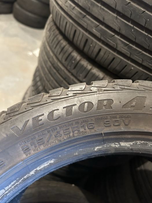 215/45/16 Good year