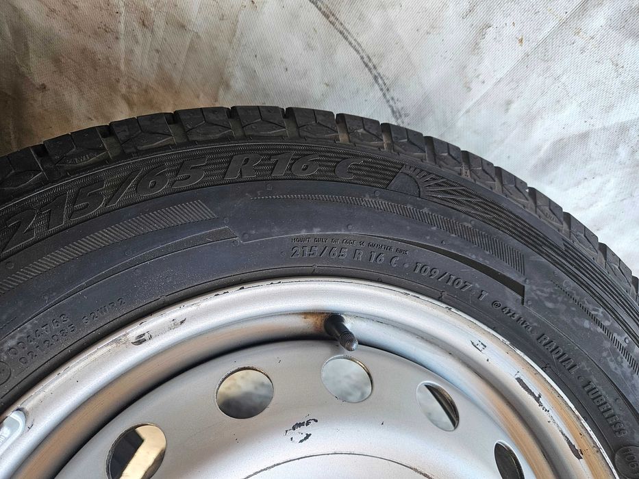2 бусови джанти 16 цола с 5 отвора с летни гуми 215/65R16C Matador Van