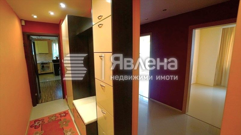 Продава се Тристаен апартамент в София, Разсадника - 102 кв.м за 1814 €/кв.м - Снимка #8