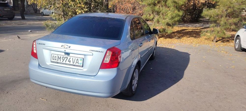 Продам  2015 года на бензине состоянии хорошее