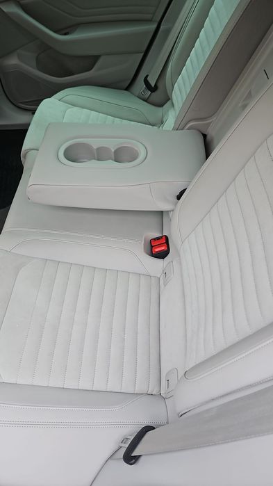 Vând Volkswagen Passat Facelift, 2.0 TDI, Highline,  150 CP, an 2020