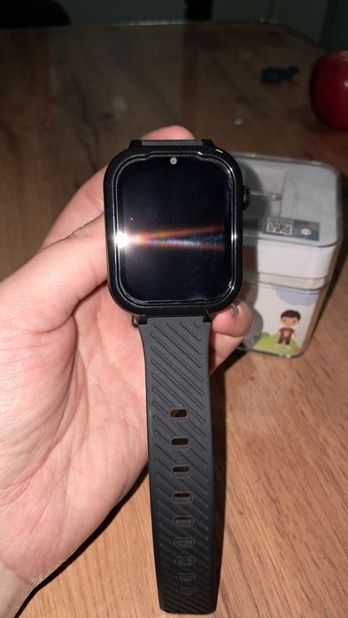 Продам смарт часы детские
