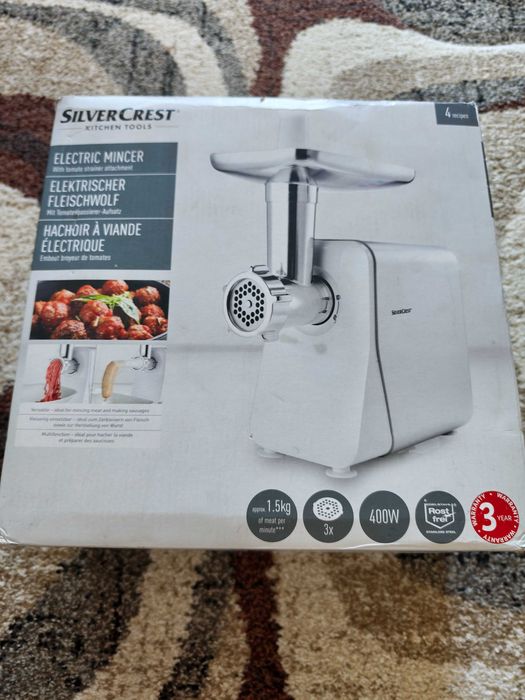 Електрическа месомелачка SilverCrest (400W) с приставки