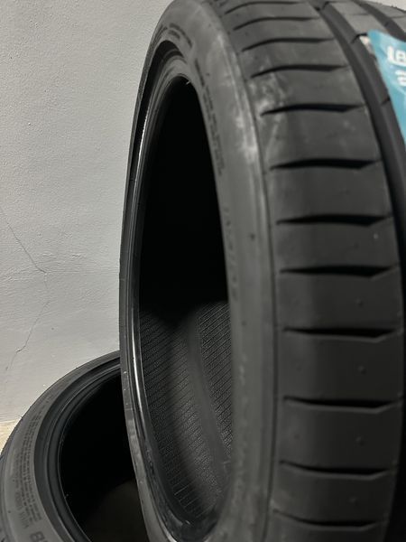 Нови летни гуми LANDSPIDER UHP 255/35R18 94Y XL БОРД 2553518