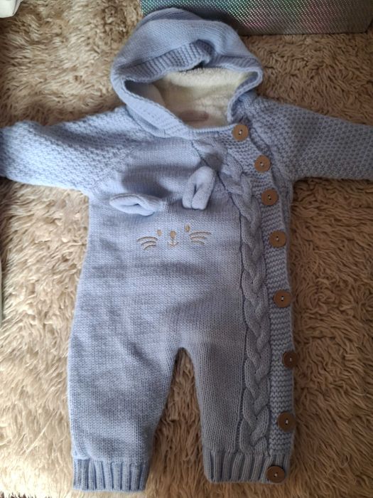 Космонавт за бебе