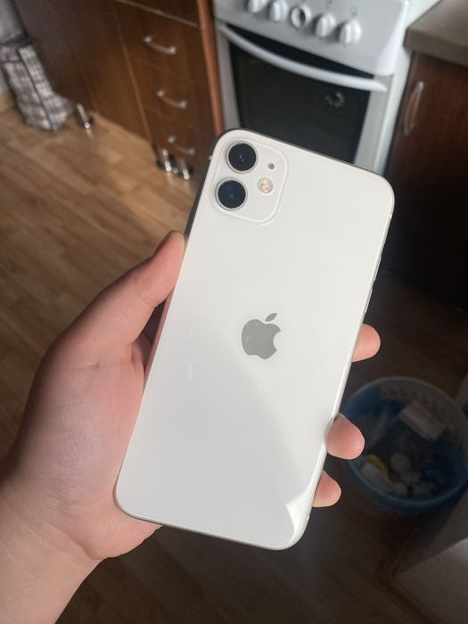 Айфон 11 128гб отличный