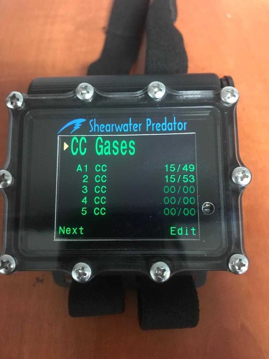 Computer scufundari Shearwater Predator  ca nou!