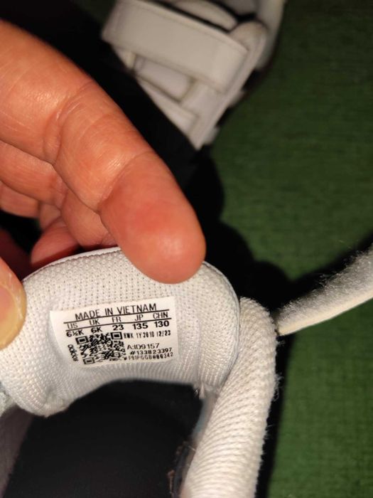 Маратонки Адидас 23 размер и топли боти Синсай 23 размер