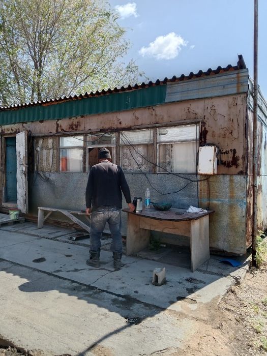 Гараж бокс вагончик