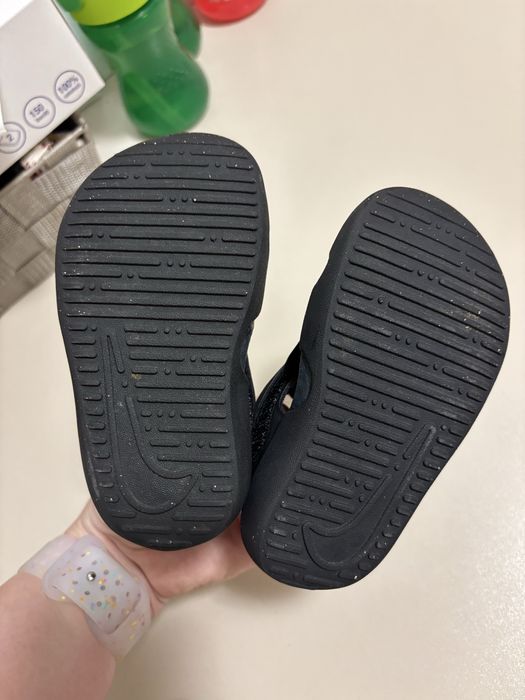 Sandalute Nike marimea 21, 11 cm