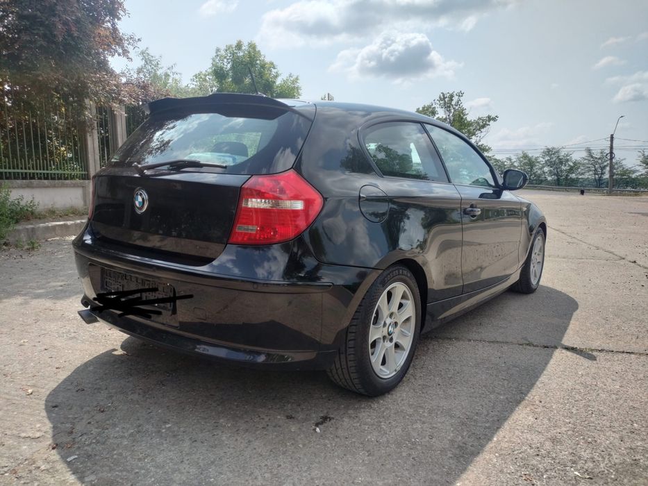 Vând Seria 1 E87 Coupe