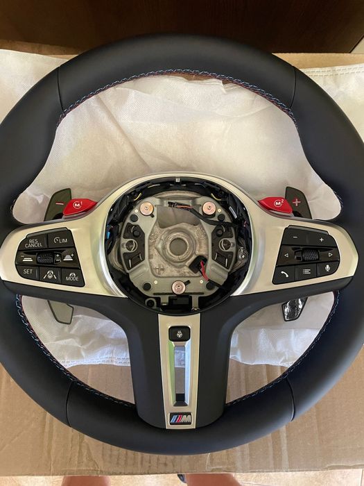 Volan bmw nou g30 g31 g11 g01 g02 cu padele de carbon si vibratii