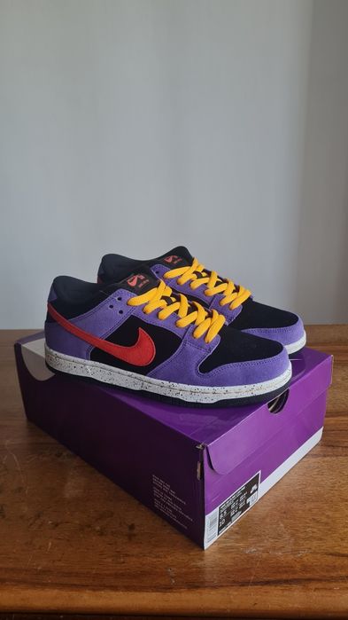 NIKE SB Dunk Low Pro Black / Purple
Mărime: 42
Preț:
