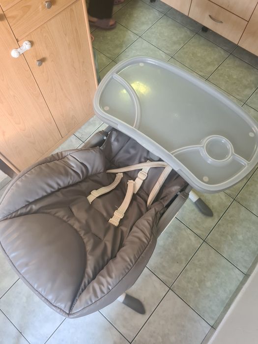 Scaunul de masă Joie Mimzy Spin 3 în 1