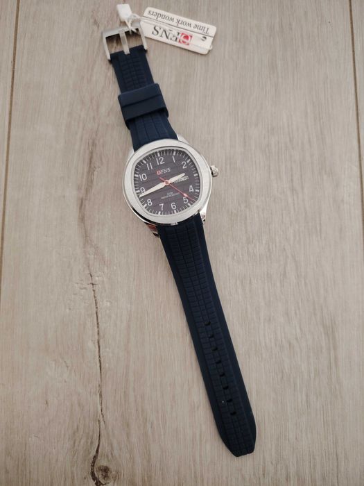 Мужские, стильные часы