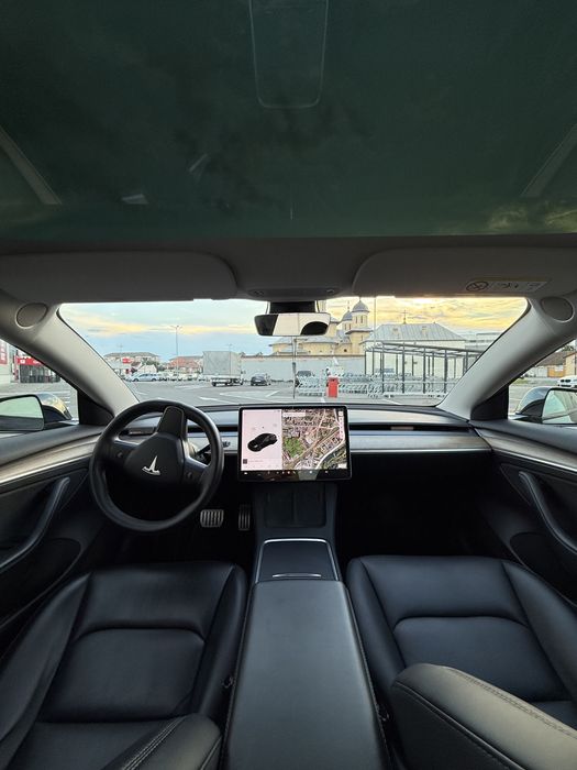 TESLA Model 3 2021 — imagine 2