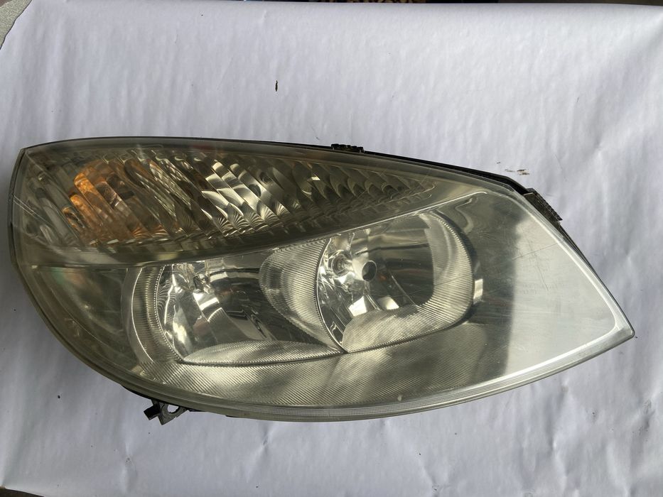 Renault Scenic 2 фарове