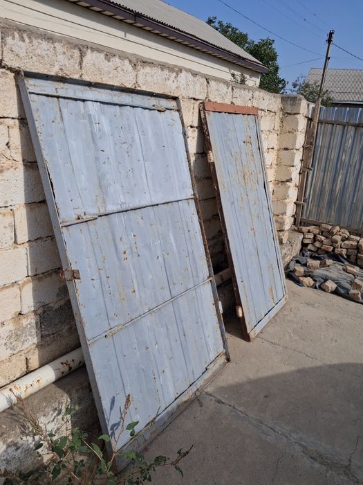 Дарвоза сотилади.