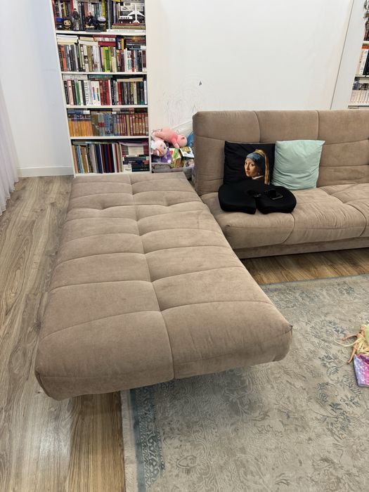 Продается диван в хорошем состоянии