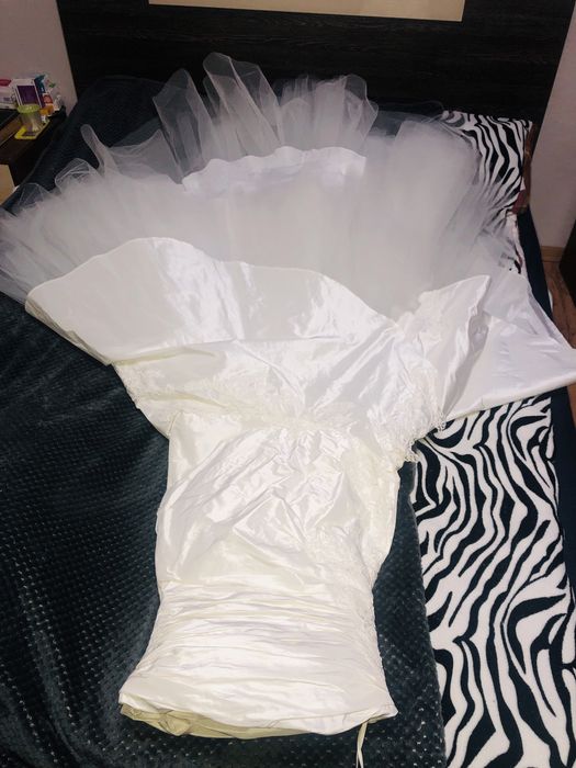 Сватбена рокля размер 42