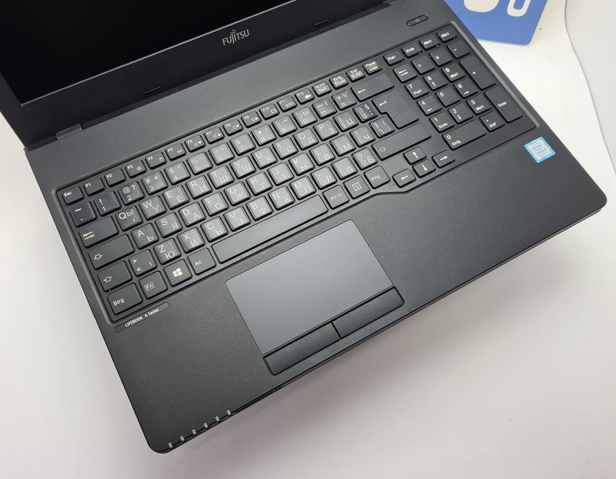 Fujitsu Lifebook A557 i5 7200U/8GB/250SSD/FHD