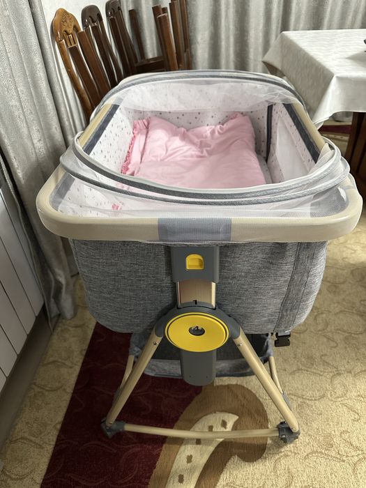 Продам Манеж детский