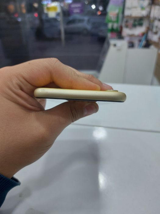 iPhone XR 128gb holati yaxshi