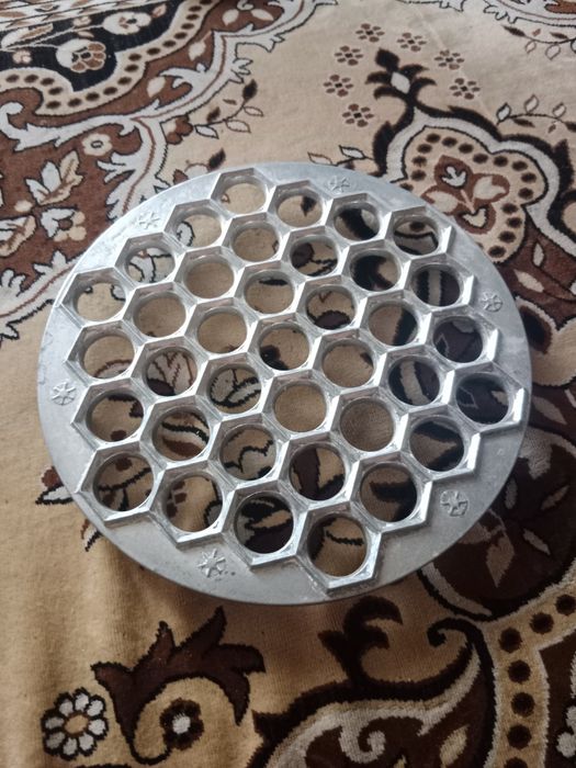 Продам 3500 тенге.