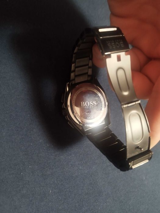 Часовник Hugo boss