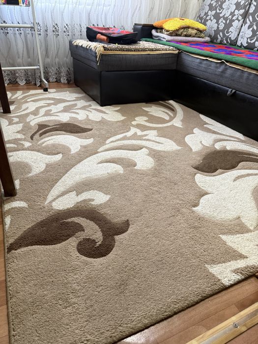 Ковер 1,5на2,5 10000тг