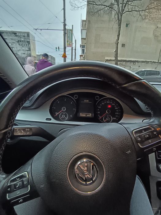 VOLKSWAGEN Passat 2010 — imagine 3