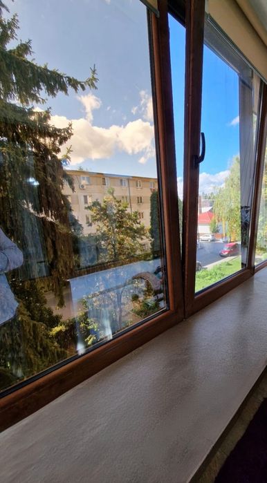 Vând sau închiriez apartament cu 2 camere, 60mp utili, complet mobilat si utilat.