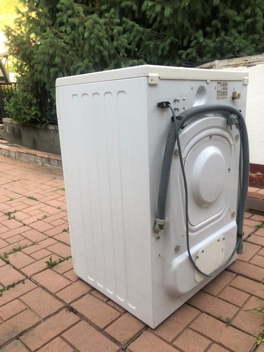 Продам стиральную машину Whirlpool