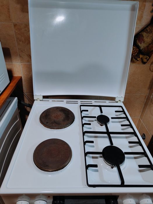 Продавам комбинирана печка Gorenje