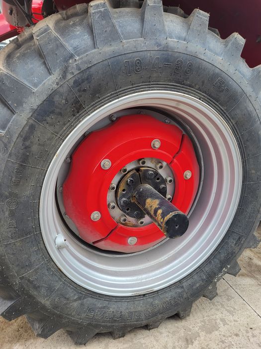 Продам трактор Таишан 18004,16004