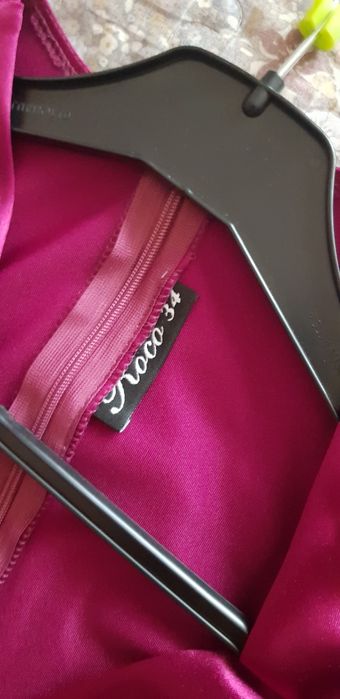 Rochie de ocazie, visiniu, marimea 34, elastica, foarte comoda