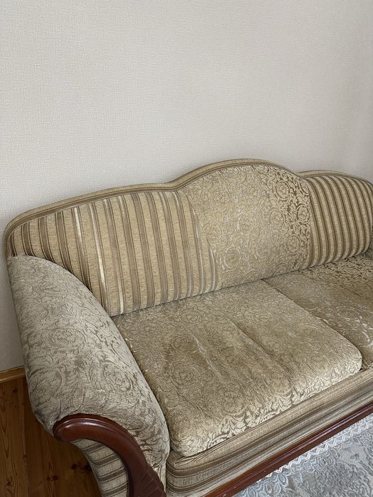 Продам 2 (два) дивана