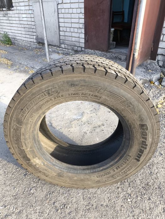 Продам грузовую резину