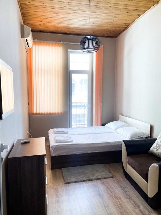 Дава се под наем Тристаен апартамент в Пловдив, Център - 105 кв.м за 550 € - Снимка #3