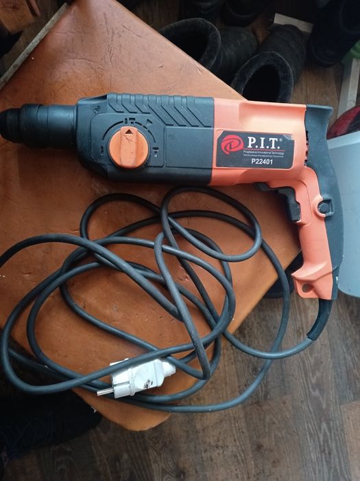 Продам перфоратор PIT