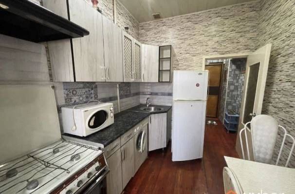 Yakkasaroy tum, Shota Rustaveli kochasida 1 xonali uy ijaraga beriladi