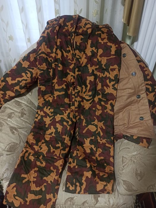 бушлат теплый с ватным подкладом и штаны комбинезон с ватным подкладо