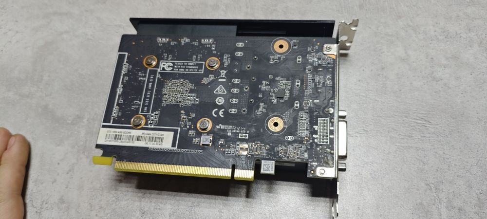 Видеокарта gtx1650 4gb