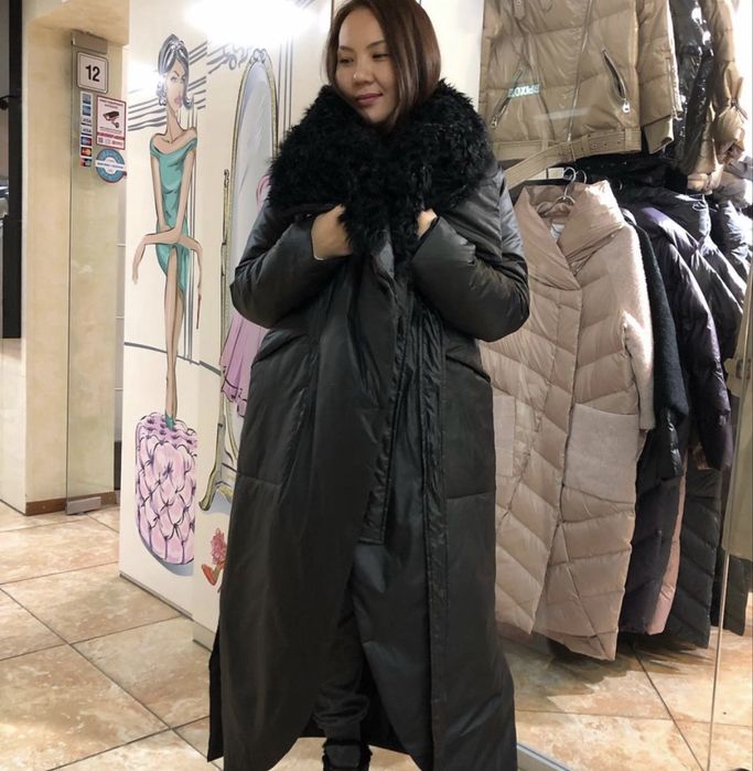 Продам совершенно новый шикарный пуховик!