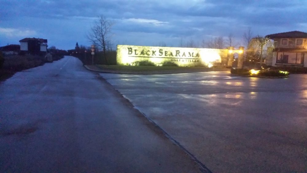 Спешно! Парцели УПИ до Балчик Голф Игрището, УПИ Божурец