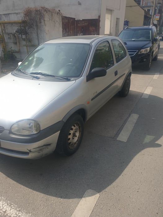 Vând Opel CORSA 1500 lei